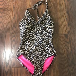 👜 Xhilaration Leopard one print size Large